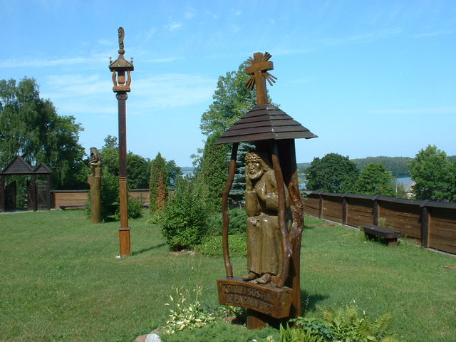 Church yard - Paluse