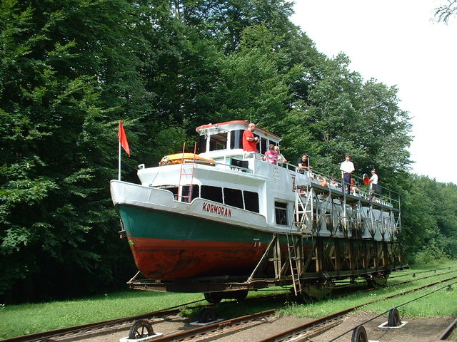Eblag - Ostrada Canal boat slipway   No5