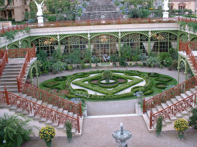 Schwein castle garden